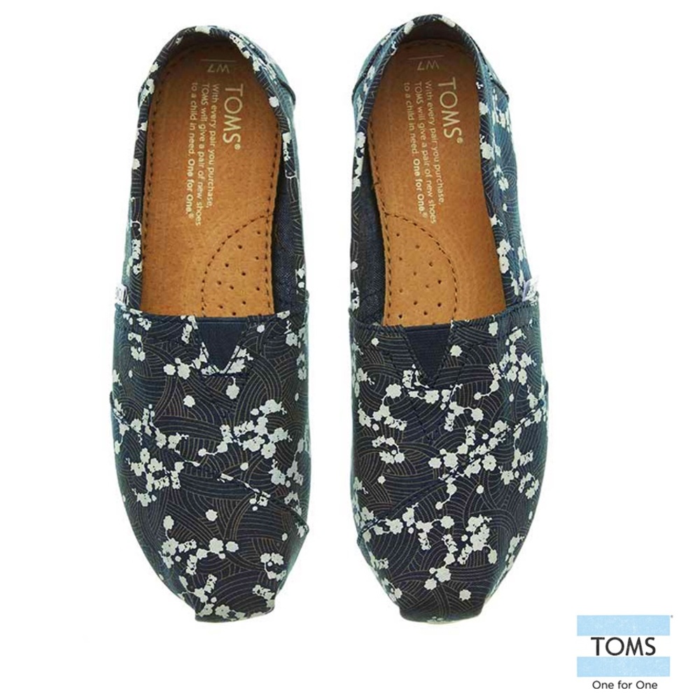 Toms Size 12 Flats Navy Floral Japanese Cherry Blossom Wave Inspired